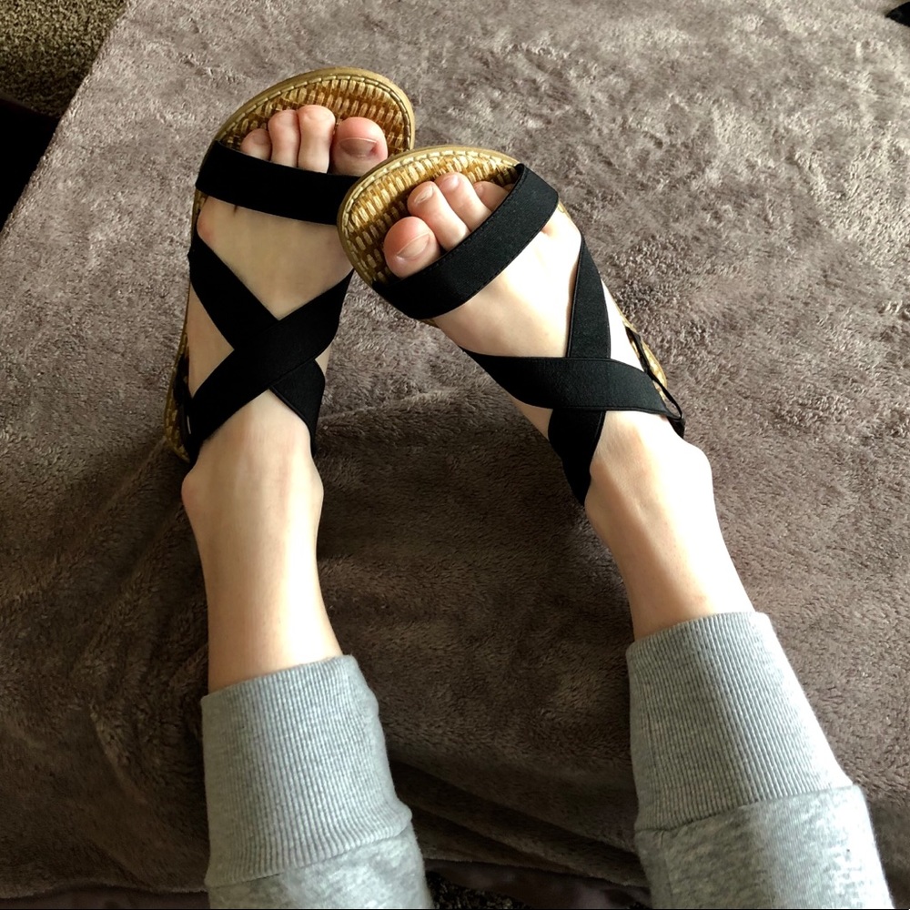 🌟strappy sandals🌟